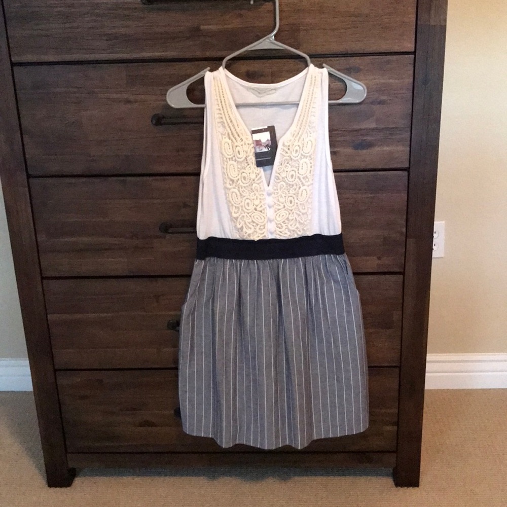 Cute urban outfitters dress new with tags!